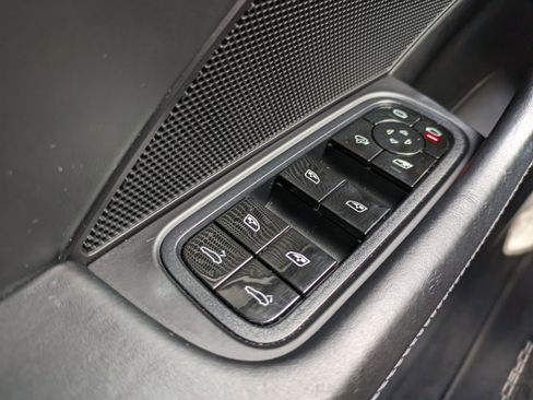 Used 2017 Porsche Panamera 4S image 23