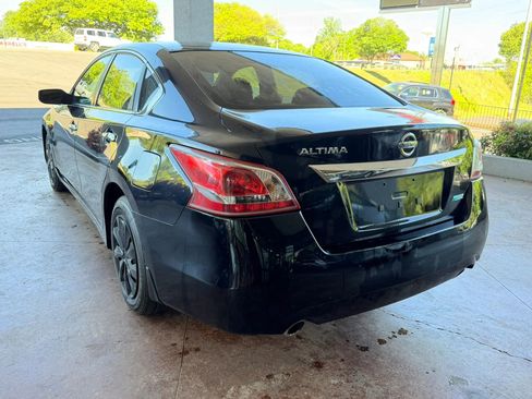 Used 2013 Nissan Altima 2.5 S image 4