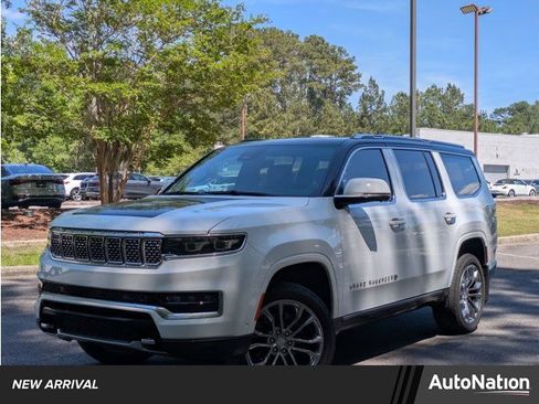 Used 2022 Jeep Grand Wagoneer Series II w/ Premium Group II image 1