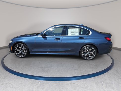 New 2026 BMW 330i Sedan w/ Premium Package image 8