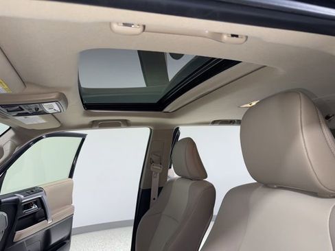 Used 2022 Toyota 4Runner SR5 Premium w/ Moonroof Package AWD/4WD image 2