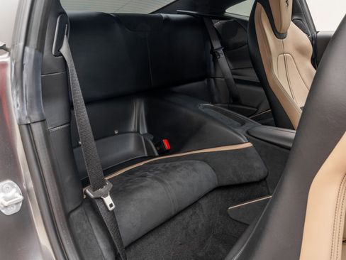 Certified 2022 Ferrari Roma Base image 77