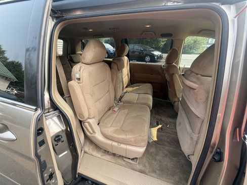 Used 2005 Honda Odyssey EX image 16
