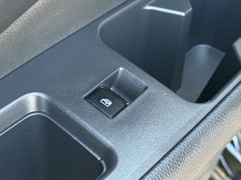 Certified 2023 Nissan Pathfinder SL AWD/4WD image 30