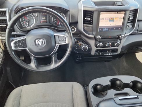 Used 2024 RAM 2500 Big Horn AWD/4WD image 12