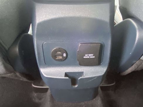 Used 2024 Ford Maverick XLT w/ XLT Luxury Package image 12