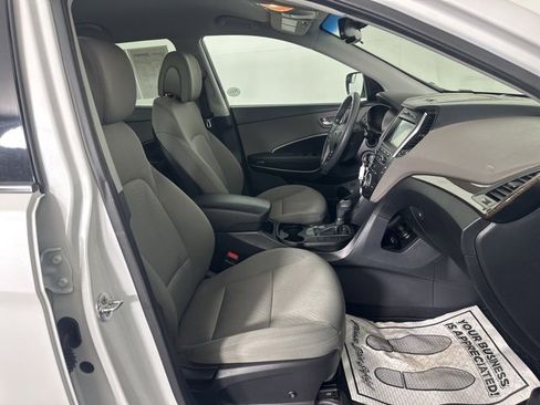 Used 2017 Hyundai Santa Fe Sport image 14