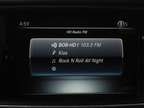 Used 2017 Mercedes-Benz SL 550 image 36