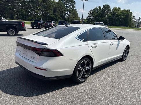 Used 2023 Honda Accord Sport image 7