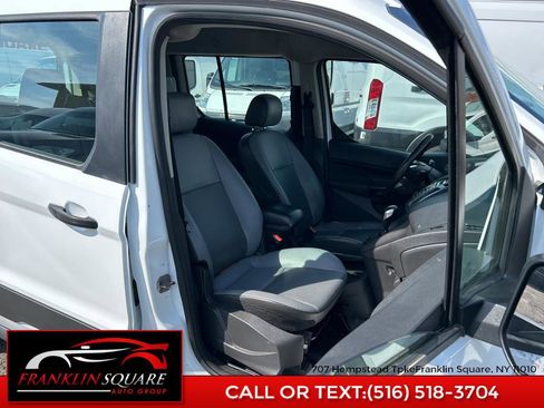 Used 2017 Ford Transit Connect XL image 22