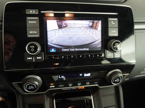 Used 2017 Honda CR-V LX image 25