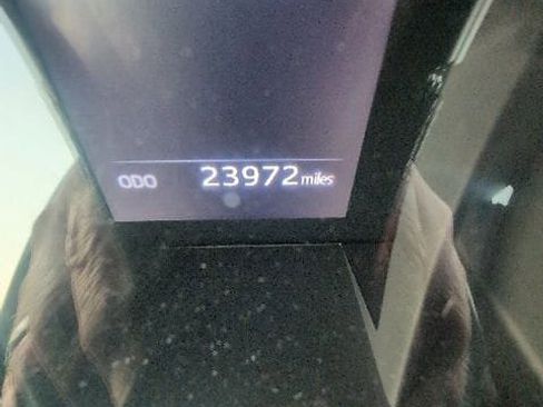 Used 2024 Toyota Camry SE FWD image 14