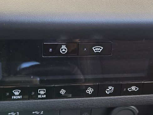 Used 2026 Mitsubishi Outlander LE AWD/4WD image 46