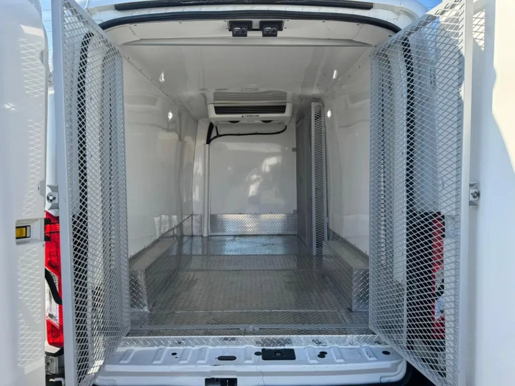 Used 2019 Ford Transit 250 148 Medium Roof RWD image 20