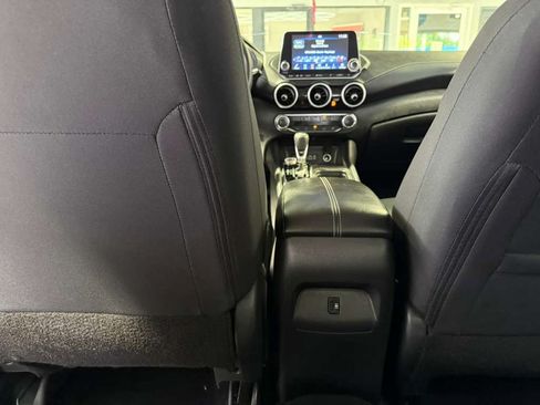 Used 2024 Nissan Sentra SV FWD image 21