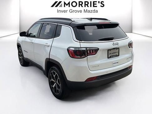 Used 2025 Jeep Compass Limited AWD/4WD image 7