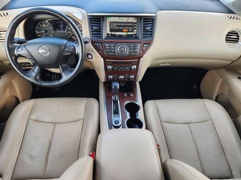 Used 2020 Nissan Pathfinder Platinum image 26