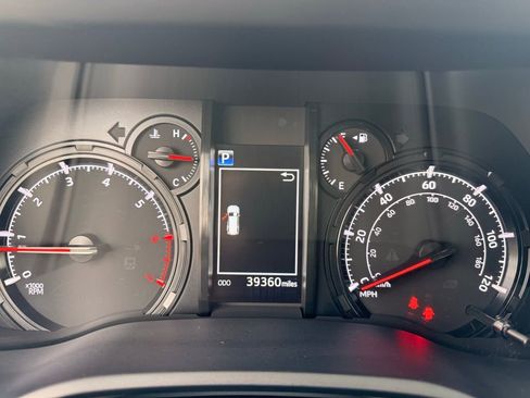 Used 2024 Toyota 4Runner SR5 image 14