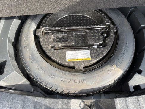 Used 2024 Toyota Corolla Cross LE image 52