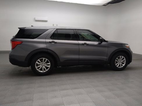 Used 2021 Ford Explorer 2WD image 10