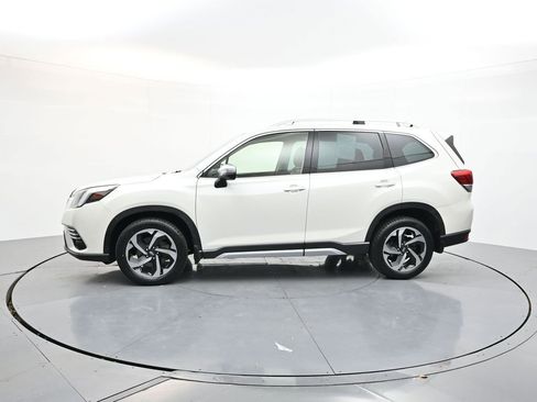 Used 2023 Subaru Forester Touring AWD/4WD image 4