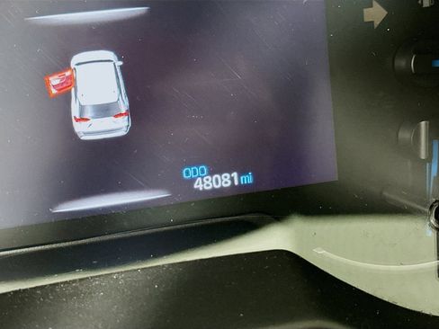 Used 2021 Toyota RAV4 XSE AWD/4WD image 17