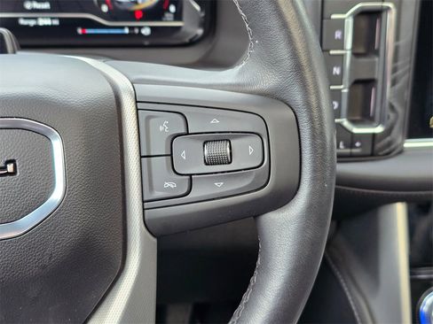 Used 2023 GMC Yukon XL Denali w/ Denali Reserve Package image 27