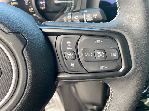 Used 2025 Jeep Wrangler Unlimited Sport S 4xe AWD/4WD image 17