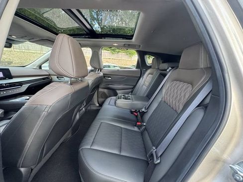 Used 2025 Nissan Murano Platinum w/ Cargo Package AWD/4WD image 12