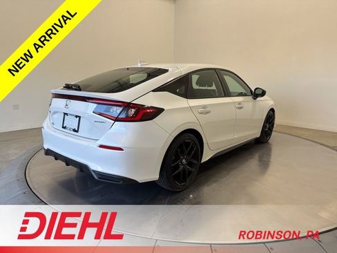 Used 2023 Honda Civic Sport image 7