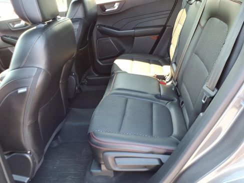 Used 2024 Ford Escape ST-Line w/ Tech Pack #1 AWD/4WD image 11