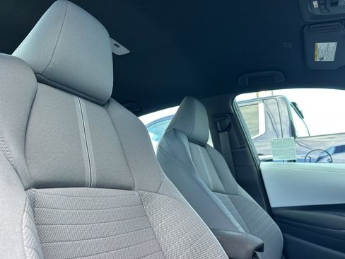 Certified 2026 Toyota Corolla SE w/ SE Package FWD image 16