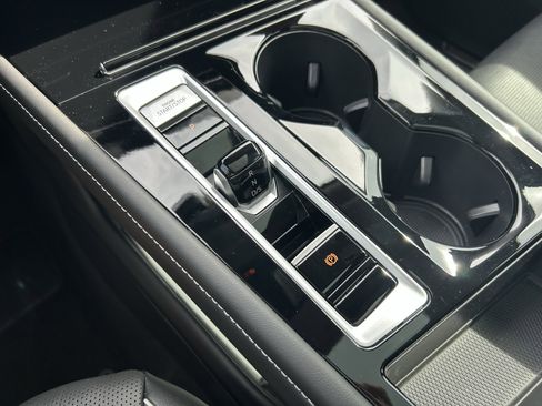 Certified 2024 Volkswagen Atlas SEL Premium R-Line image 15