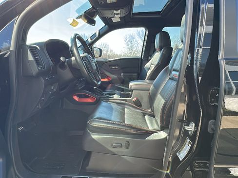 Certified 2023 Nissan Frontier PRO-4X w/ Pro-4X Premium Package image 13