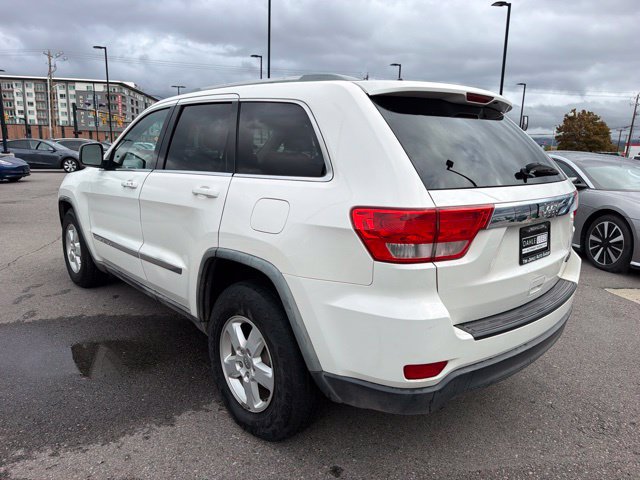 Used 2011 Jeep Grand Cherokee Laredo AWD/4WD image 4