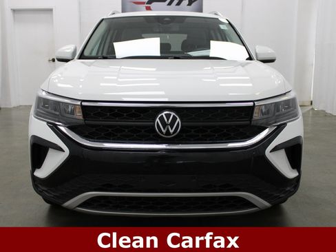 Used 2022 Volkswagen Taos SE AWD/4WD image 3
