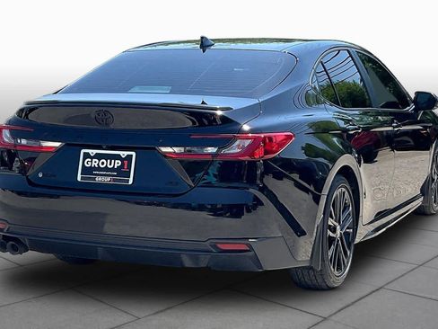 Used 2025 Toyota Camry SE w/ Convenience Package FWD image 13