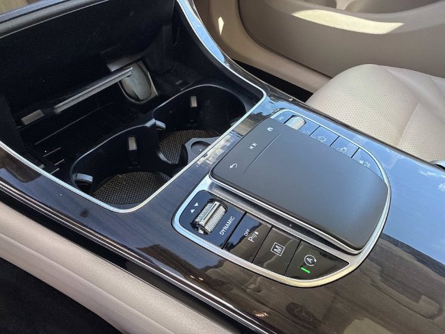 Used 2022 Mercedes-Benz GLC 300 image 28