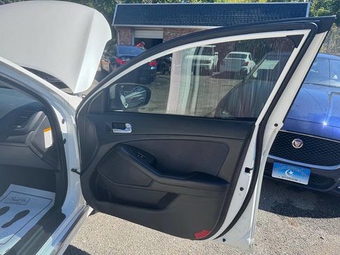 Used 2015 Kia Optima LX image 27
