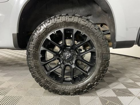 Used 2024 Chevrolet Silverado 1500 RST w/ Z71 Off-Road Package AWD/4WD image 10
