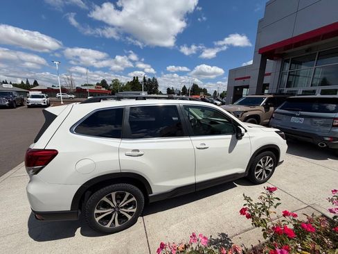 Used 2020 Subaru Forester Limited w/ Popular Package #3 AWD/4WD image 7