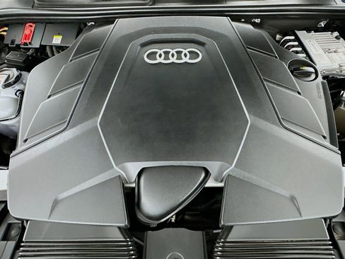 Used 2021 Audi Q8 Premium Plus w/ Premium Plus Package AWD/4WD image 34