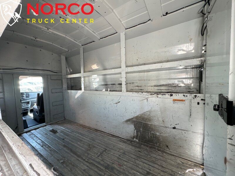 Used 2020 Ford Transit 350 w/ Interior Upgrade Package RWD image 11