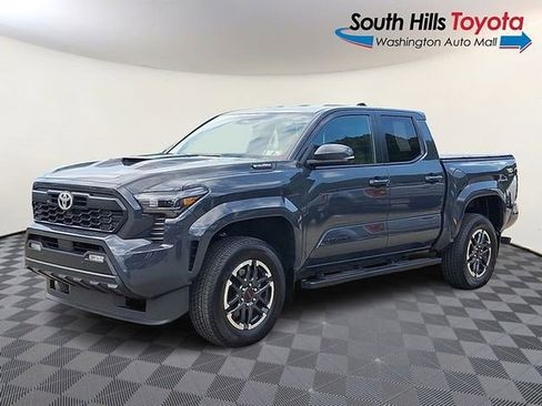 Certified 2024 Toyota Tacoma TRD Sport w/ TRD Sport Upgrade Package AWD/4WD image 3
