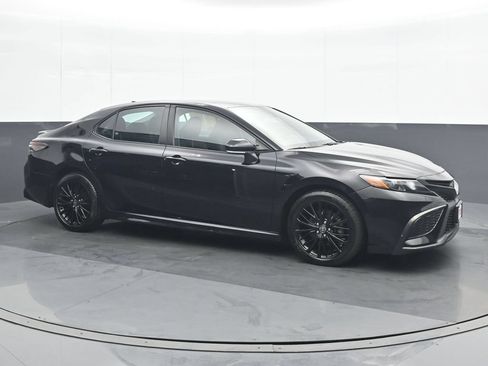Used 2022 Toyota Camry SE AWD/4WD image 8