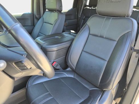 Used 2019 Chevrolet Silverado 1500 High Country w/ Technology Package AWD/4WD image 17