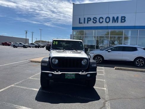 Used 2024 Jeep Wrangler Sport AWD/4WD image 3