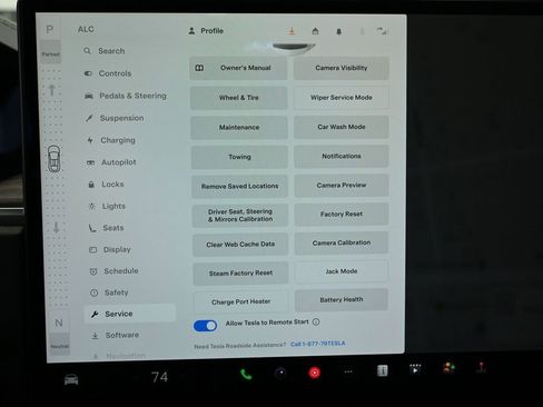 Used 2022 Tesla Model X image 28