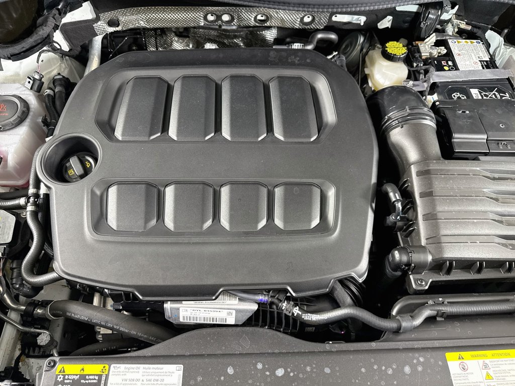 Used 2025 Volkswagen Tiguan SE AWD/4WD image 33