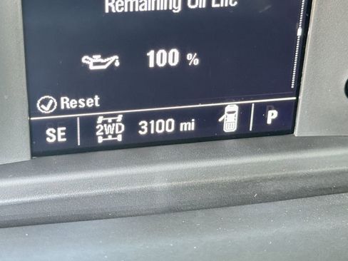 Used 2024 Chevrolet Silverado 2500 Custom w/ Custom Value Package image 19